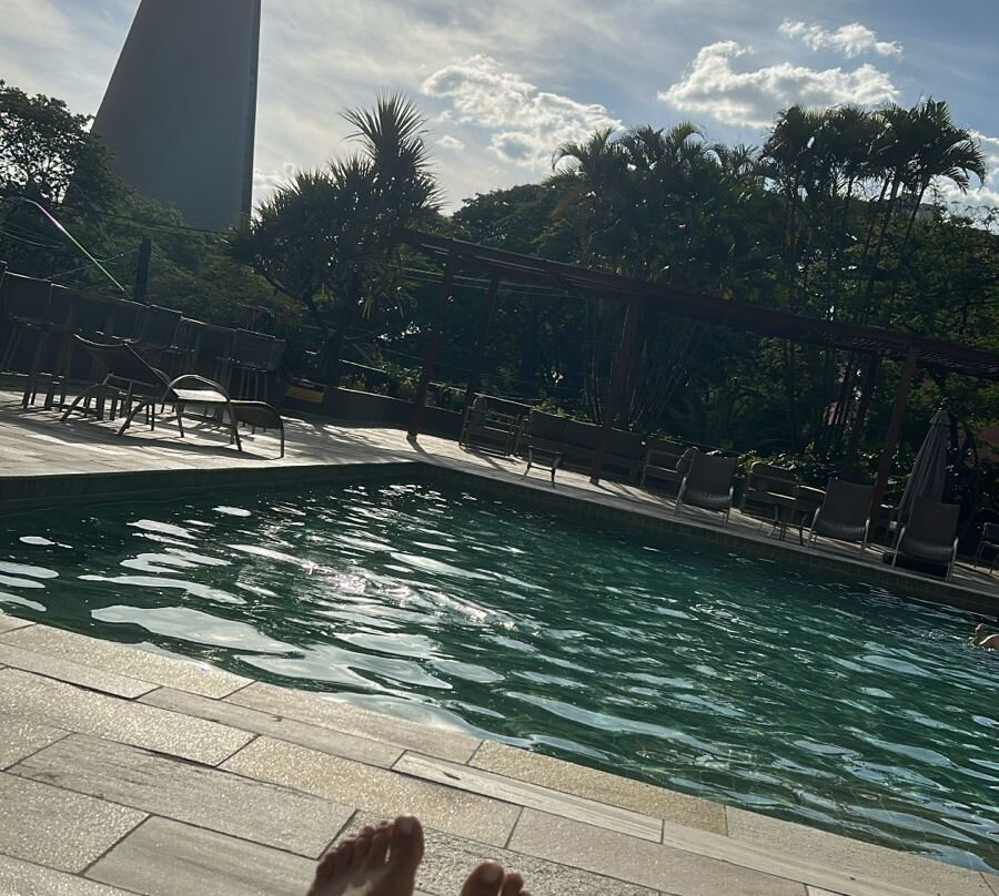 Hotel Deville Business Maringá主图