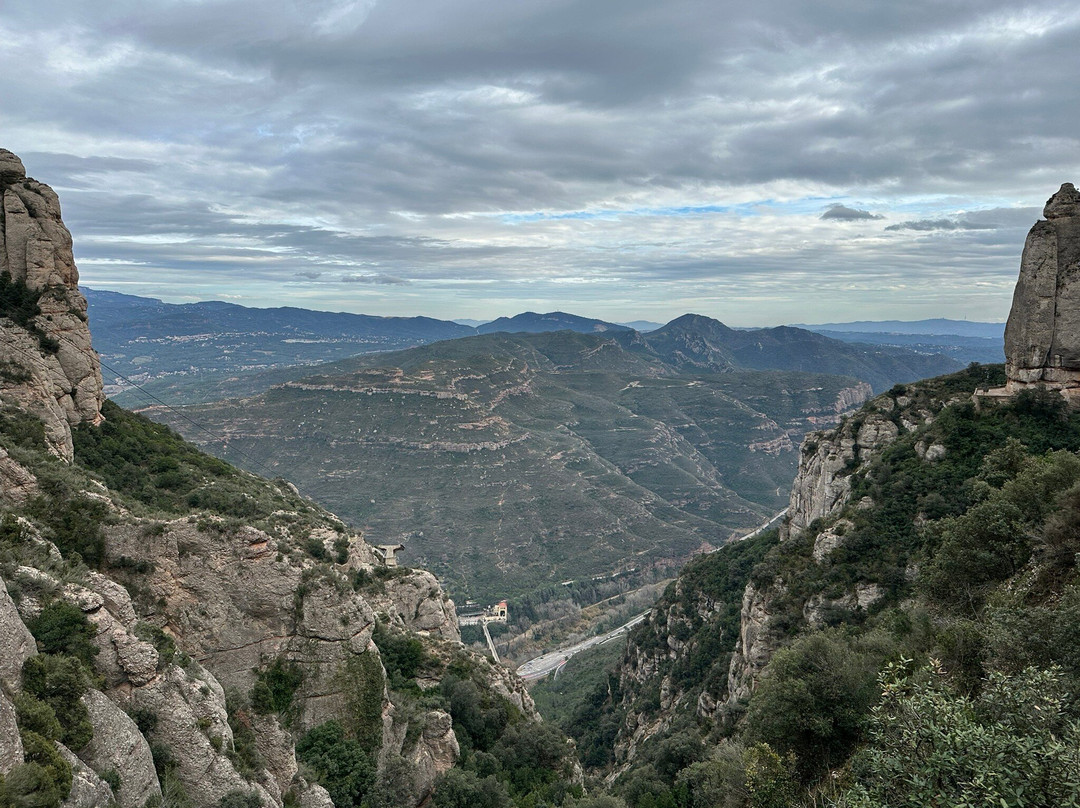 Funicular De La Santa Cova-蒙特塞拉特必去景点