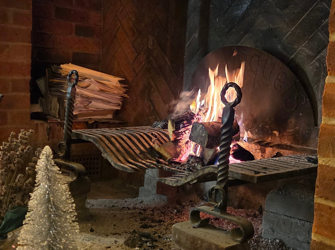 The Chequers at Burcot主图