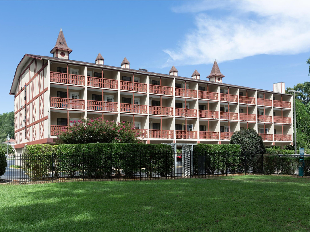 海伦希尔顿恒庭酒店主图