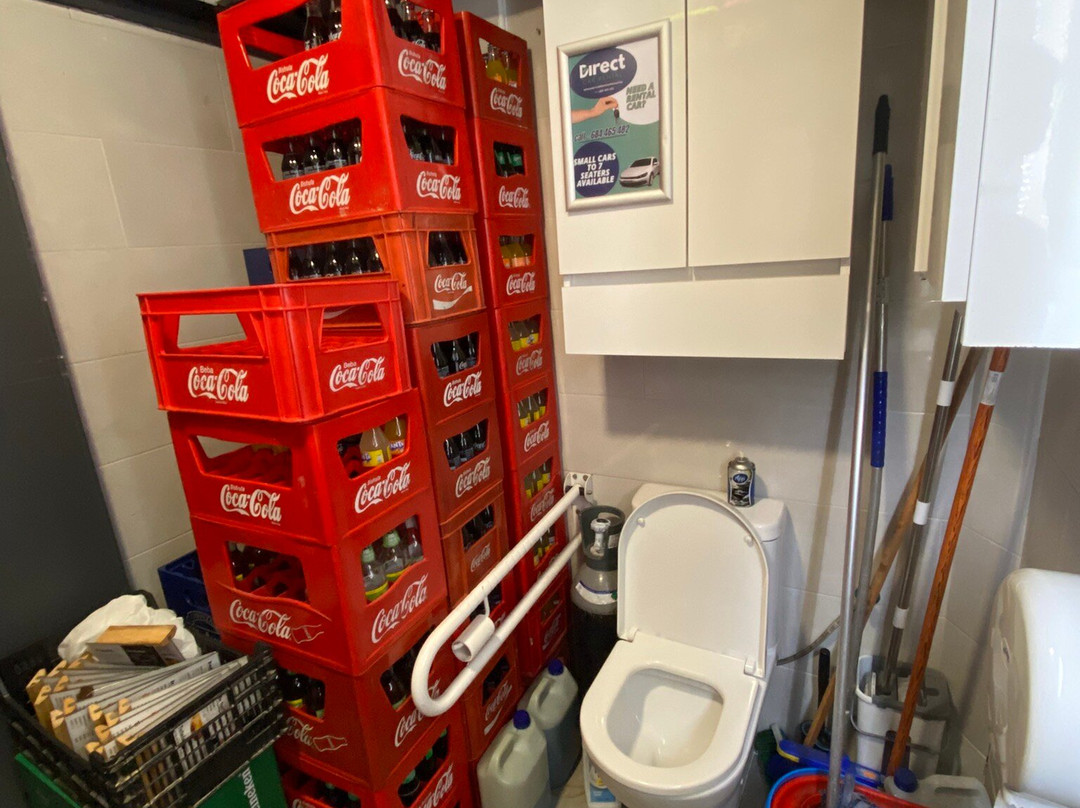 Chanade’s Bar主图