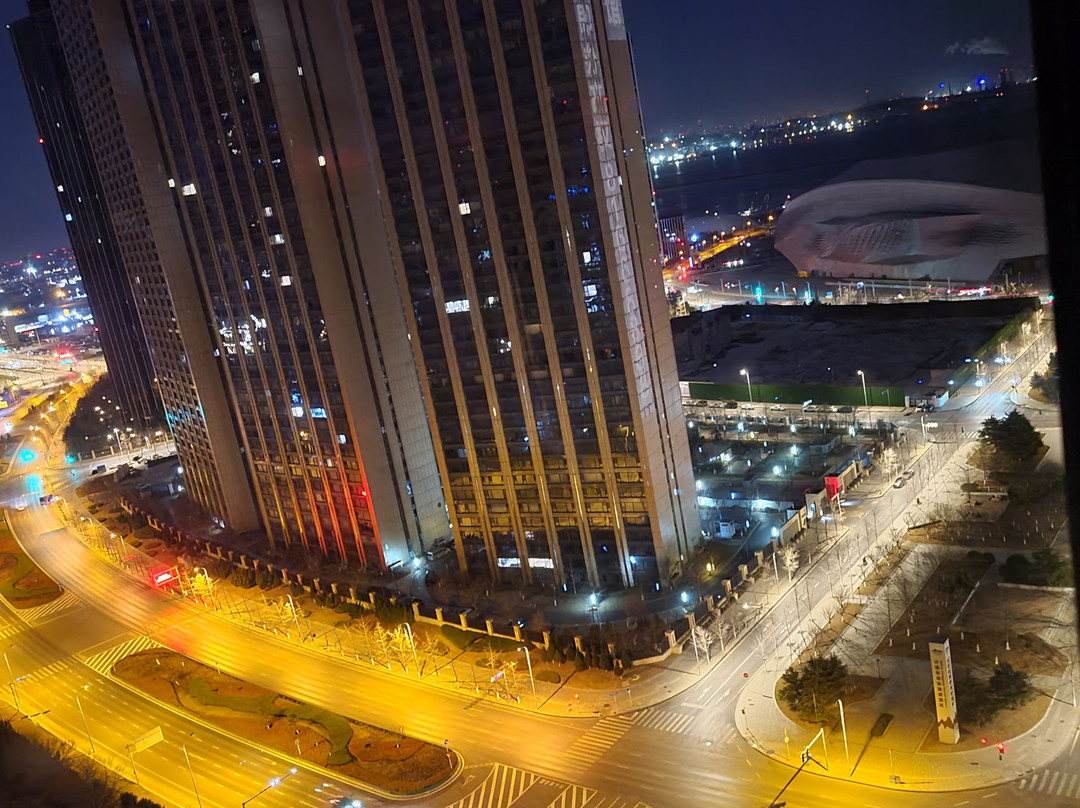 大连辉盛阁国际公寓主图