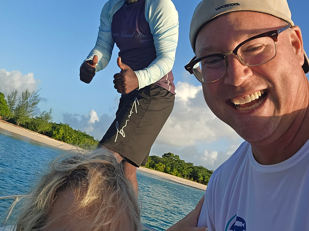 Sugar Island Tours-Jolly Harbour必去景点