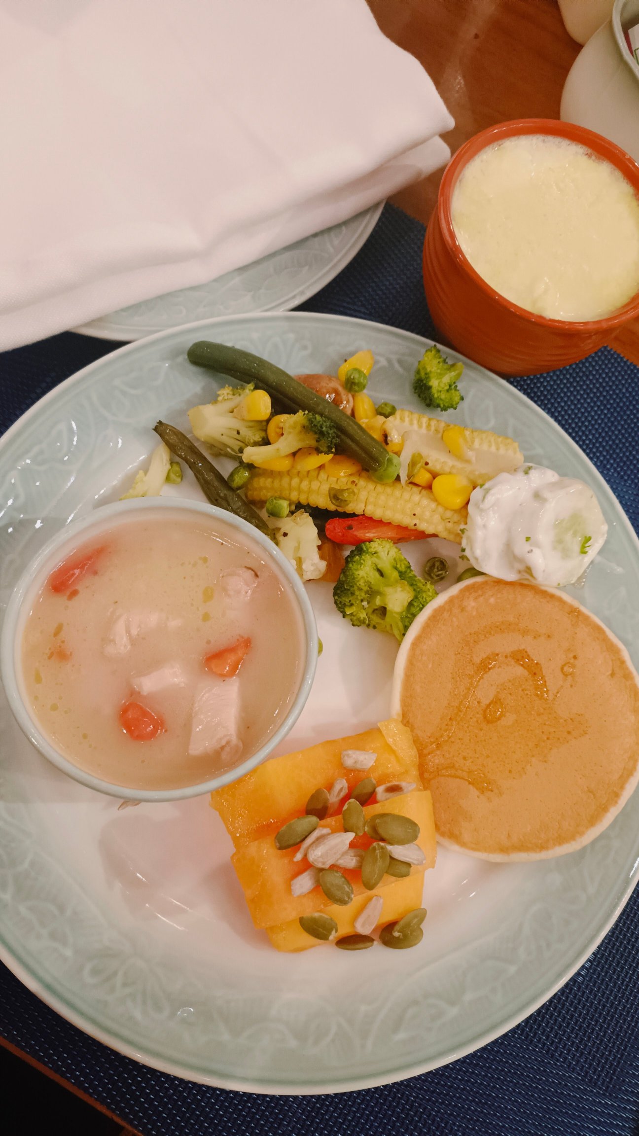 The Gaurs Sarovar Premiere-官方