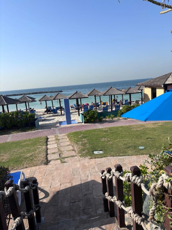 珊瑚海滩度假酒店-泳池