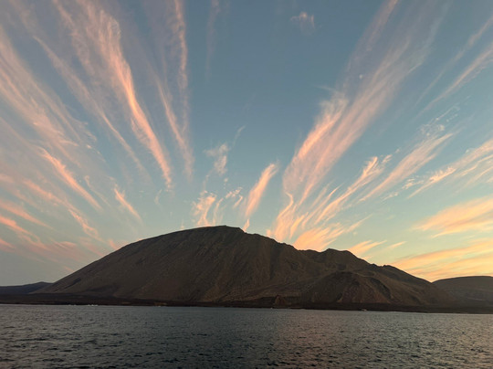 Hermes Galapagos Mega Catamaran-阿约拉港必去景点
