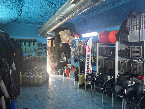 Mero Diving Center-Canico必去景点