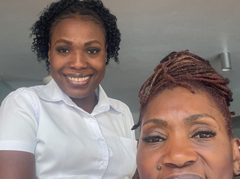 阿尔塔蒙特苑酒店主图