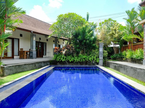 Lilis Cempaka Mas Guesthouse