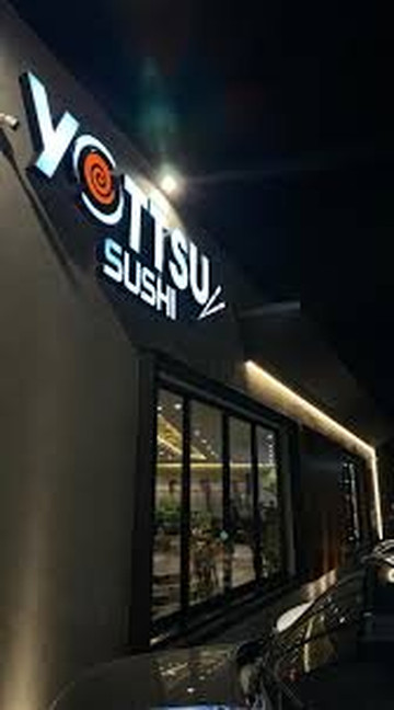Yottsu Sushi