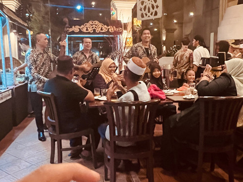 莎亚南凯煌大酒店主图