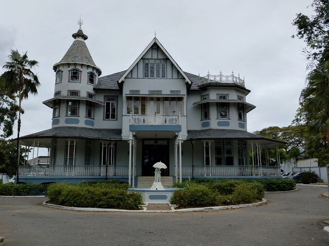 Island Experiences - Eco-Cultural Tours & Yacht Charters-西班牙港必去景点