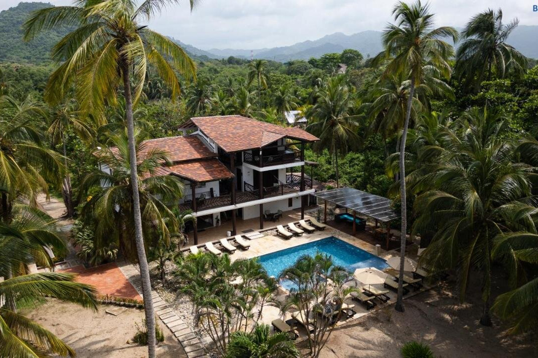 Coconuco Beach Palomino