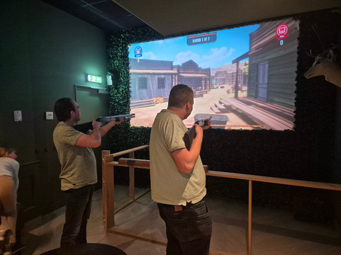 Spare Time Boutique Bowling & Entertainment-Gilze必去景点