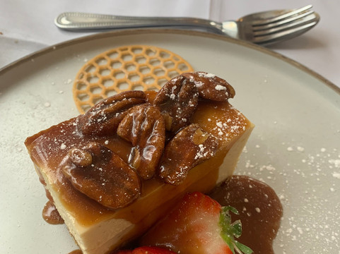 阿斯特利河畔酒店主图