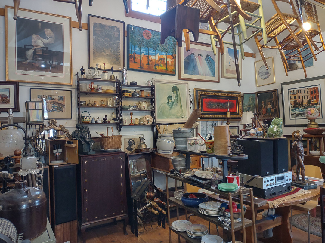 The Blue House: Nice Old Things and The Junk Shop-Canton必去景点