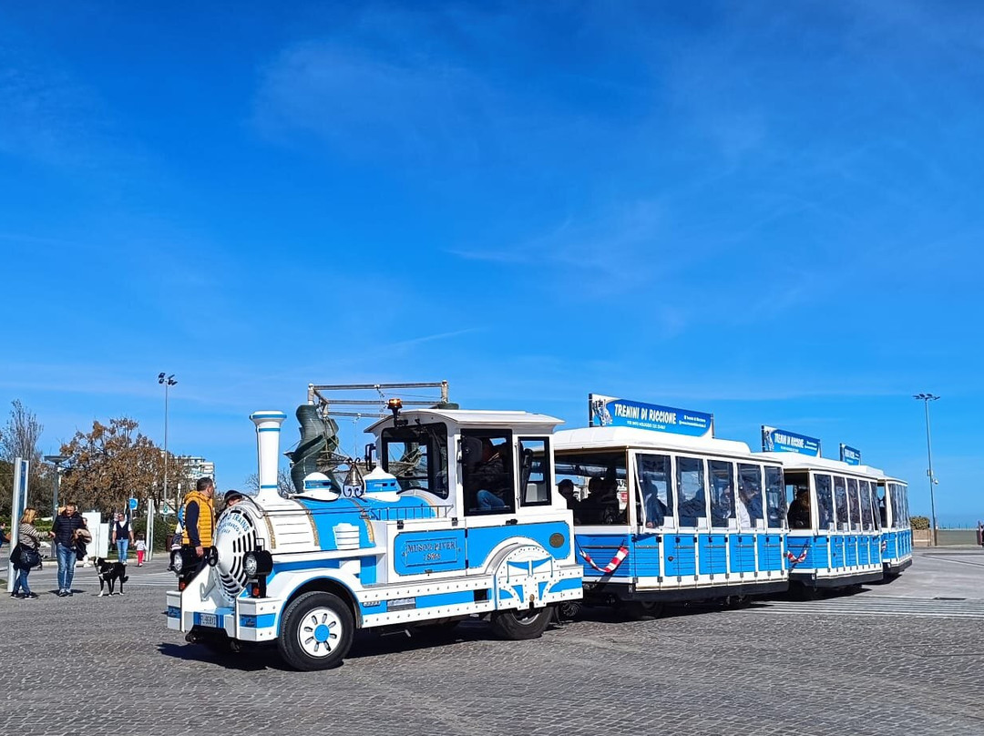 好莱坞酒店主图