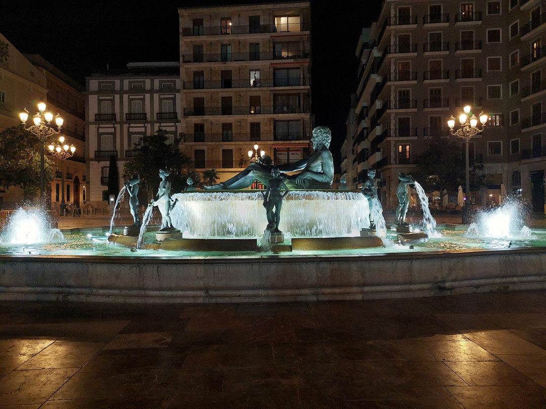 Fuente del Tribunal De Aguas/del Turia-巴伦西亚必去景点