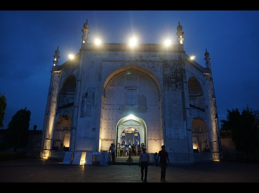 Bibi Ka Maqbara-奥兰卡巴必去景点