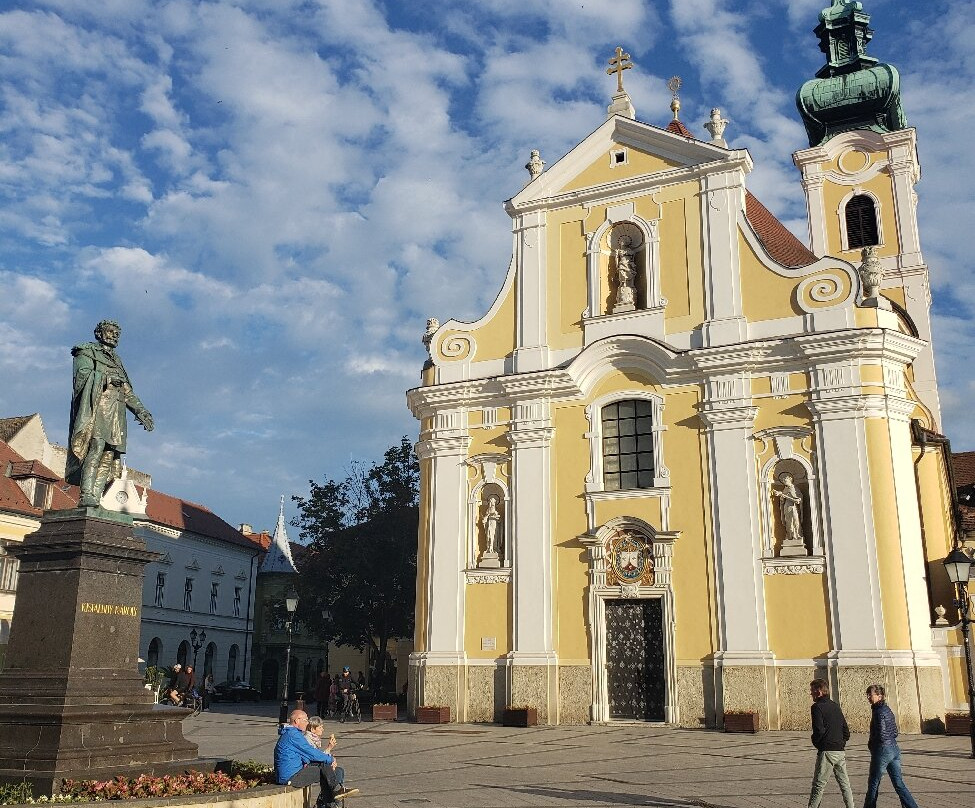 Gyor Old Town Area-焦尔必去景点