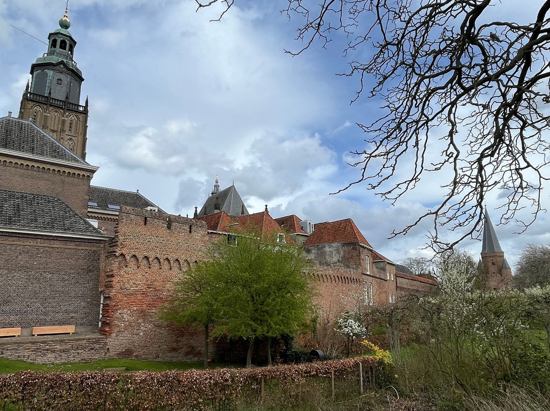 Rijksmonument Walburgiskerk Zutphen-Zutphen必去景点