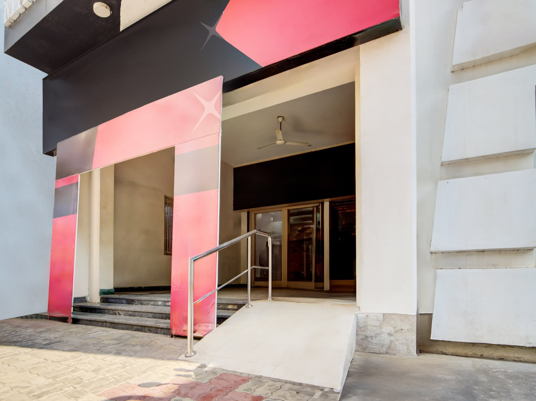 Oyo Mala Residency