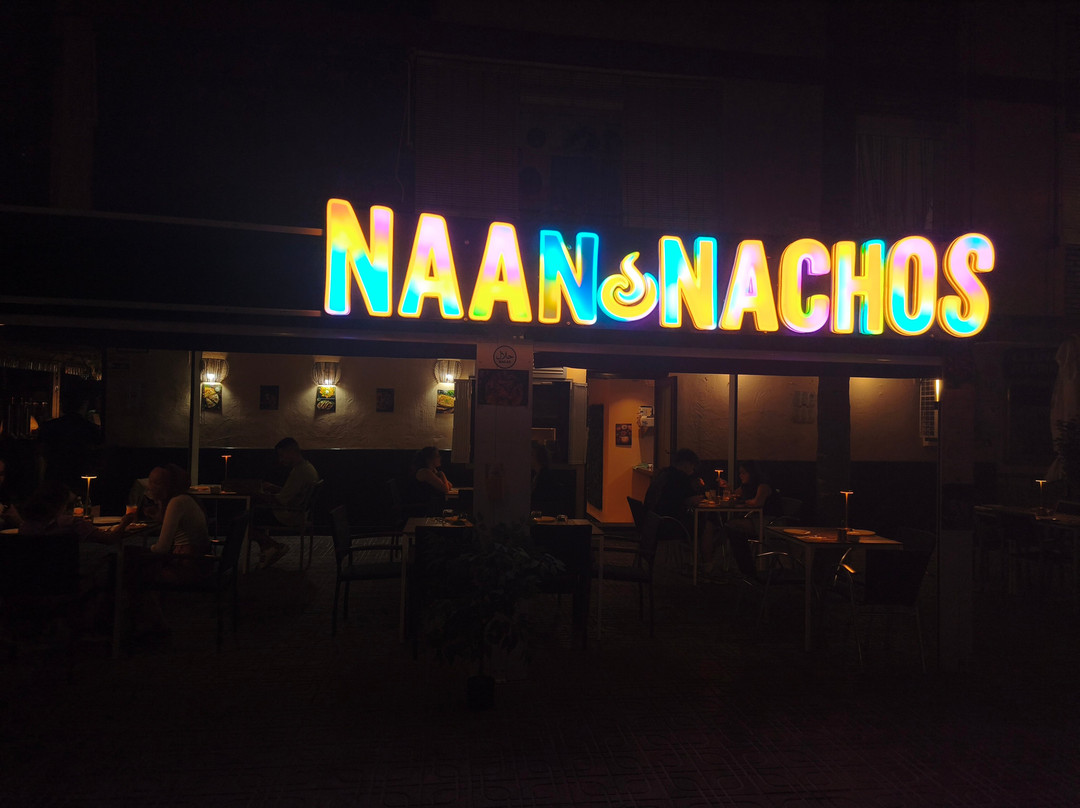 Naan Nachos