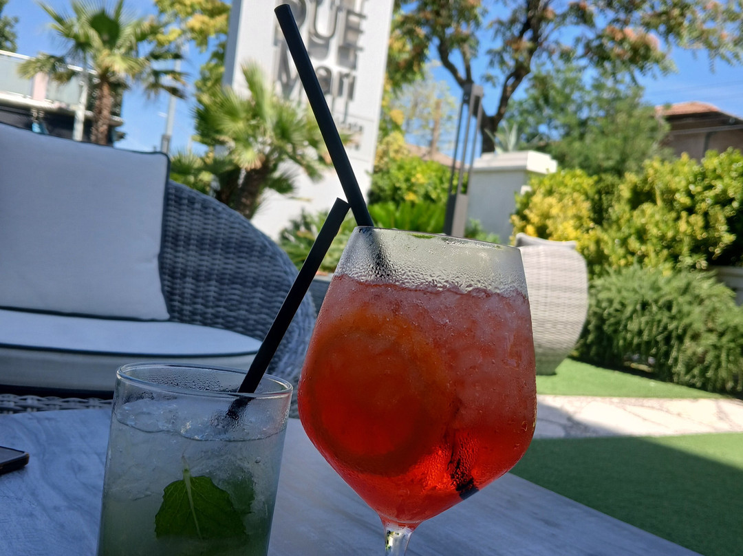 杜马里酒店主图
