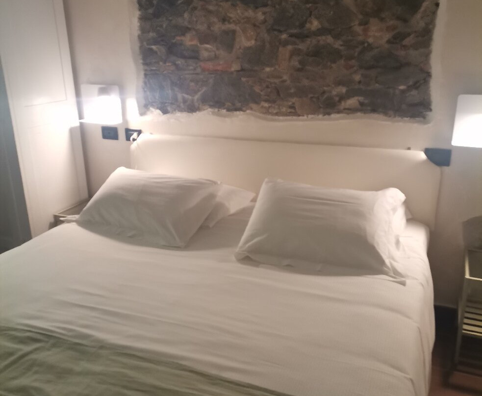 玛瑞娜酒店主图