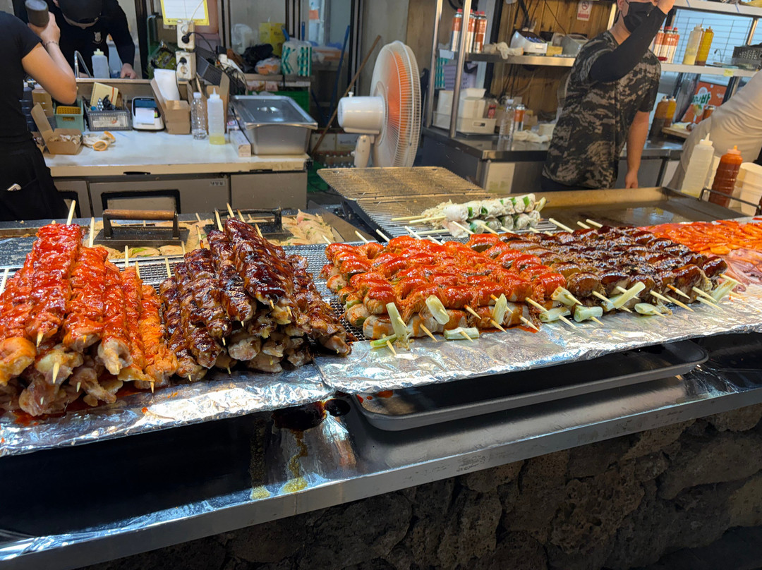 Segowipo Maeil Olle Market-西归浦市必去景点