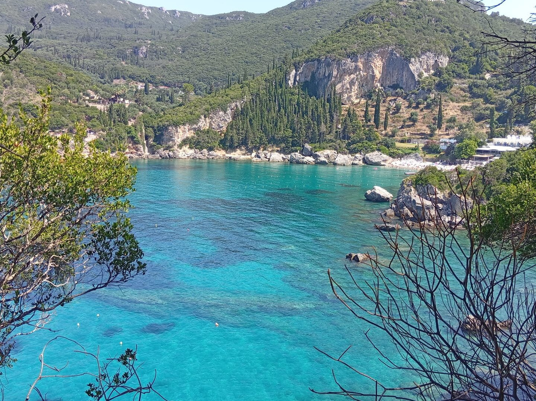 Rovinia Beach-Paleokastritsa必去景点
