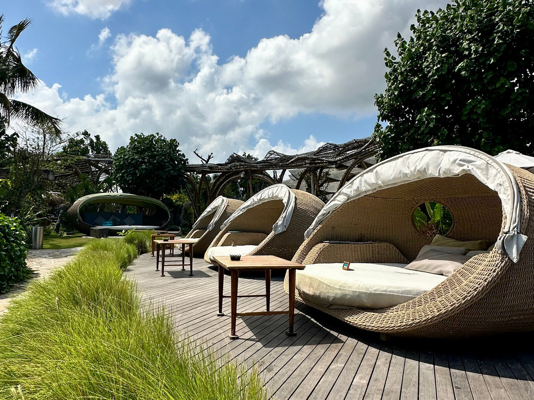 Luna Beach Club-Belalang必去景点