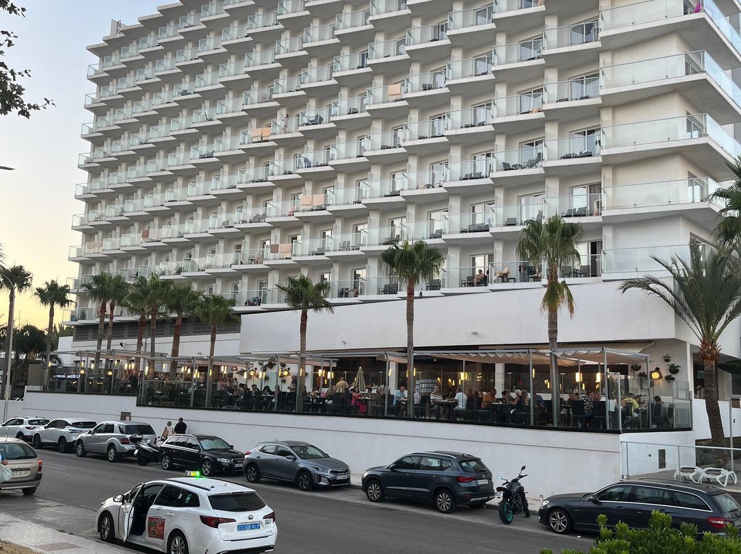 里乌太阳海岸酒店 - 全包主图