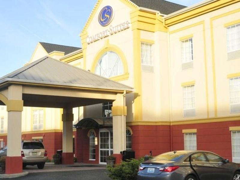 纽瓦克哈里森舒适套房酒店主图