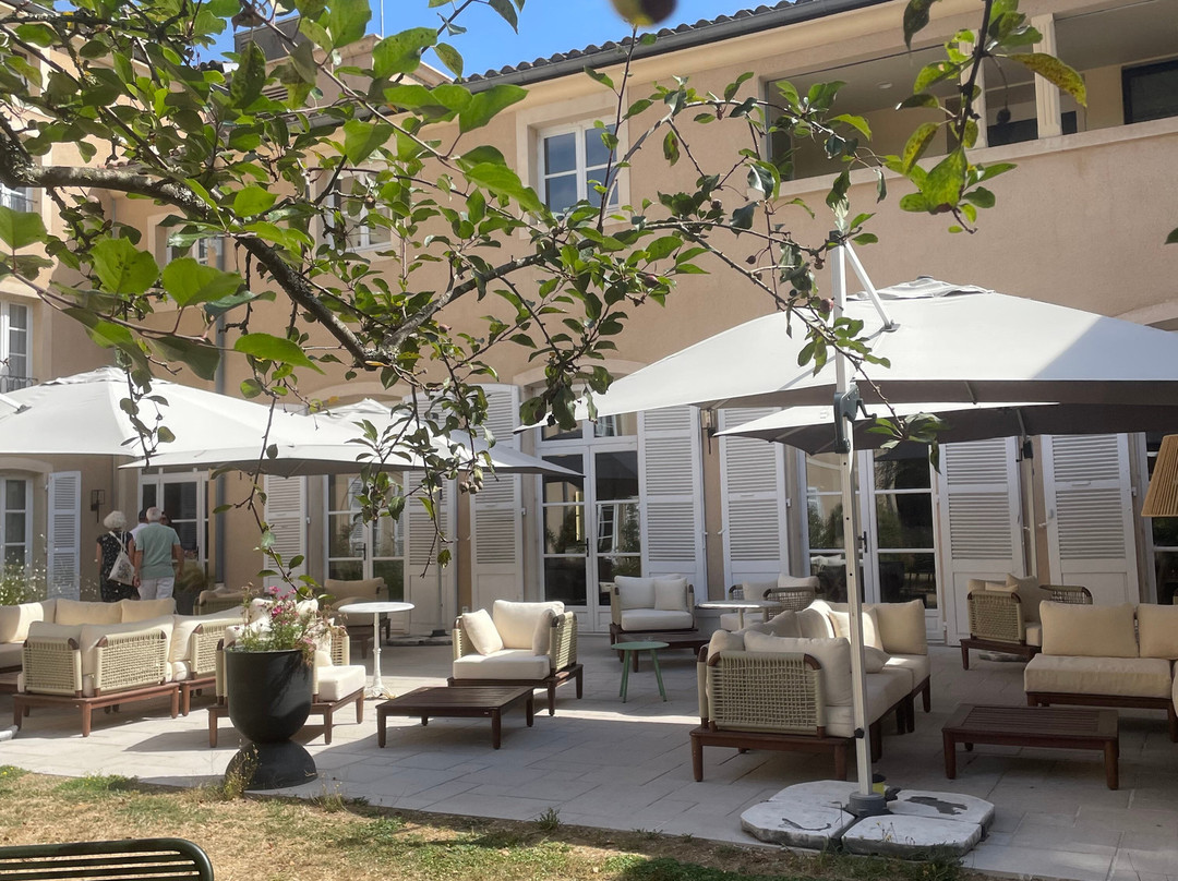 La Bourbince Restaurant