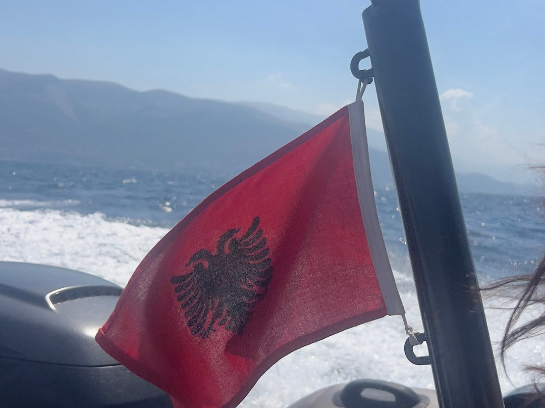Boat Trip Vlore-夫罗勒必去景点