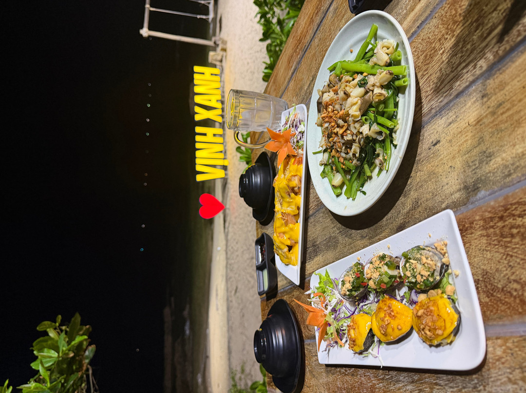 Nhà Hàng Vịnh Xanh Phú Quốc