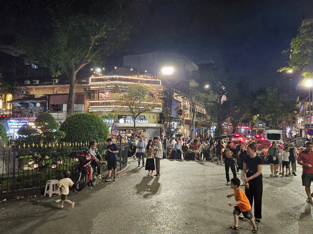 Statue of Virgin Mary-Hoan Kiem必去景点