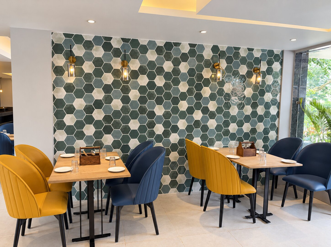 The Lake Hill Restaurant Café
