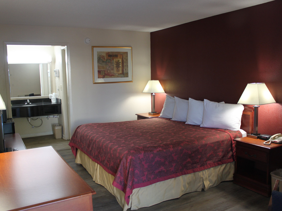 Travel Inn of Buford