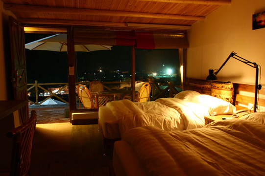 阳朔知家楼民室客栈主图