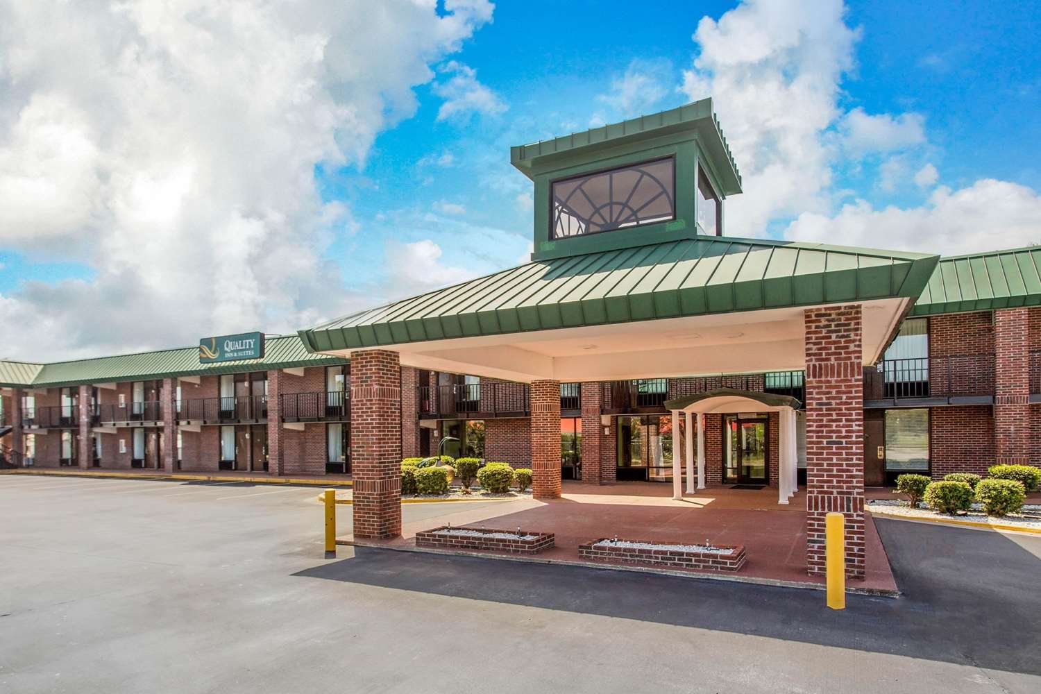 Quality Inn & Suites-官方