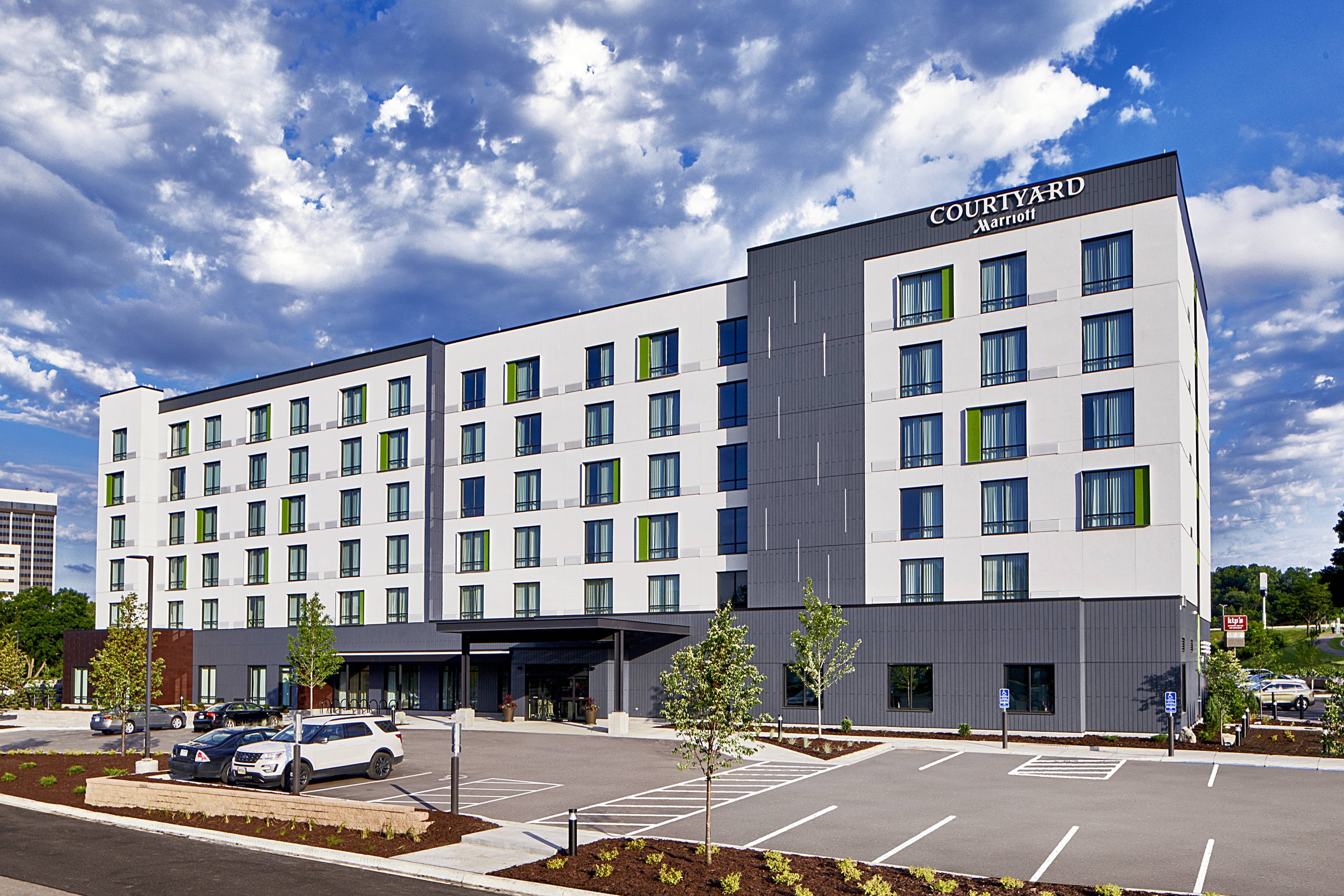 Courtyard by Marriott Minneapolis West-官方