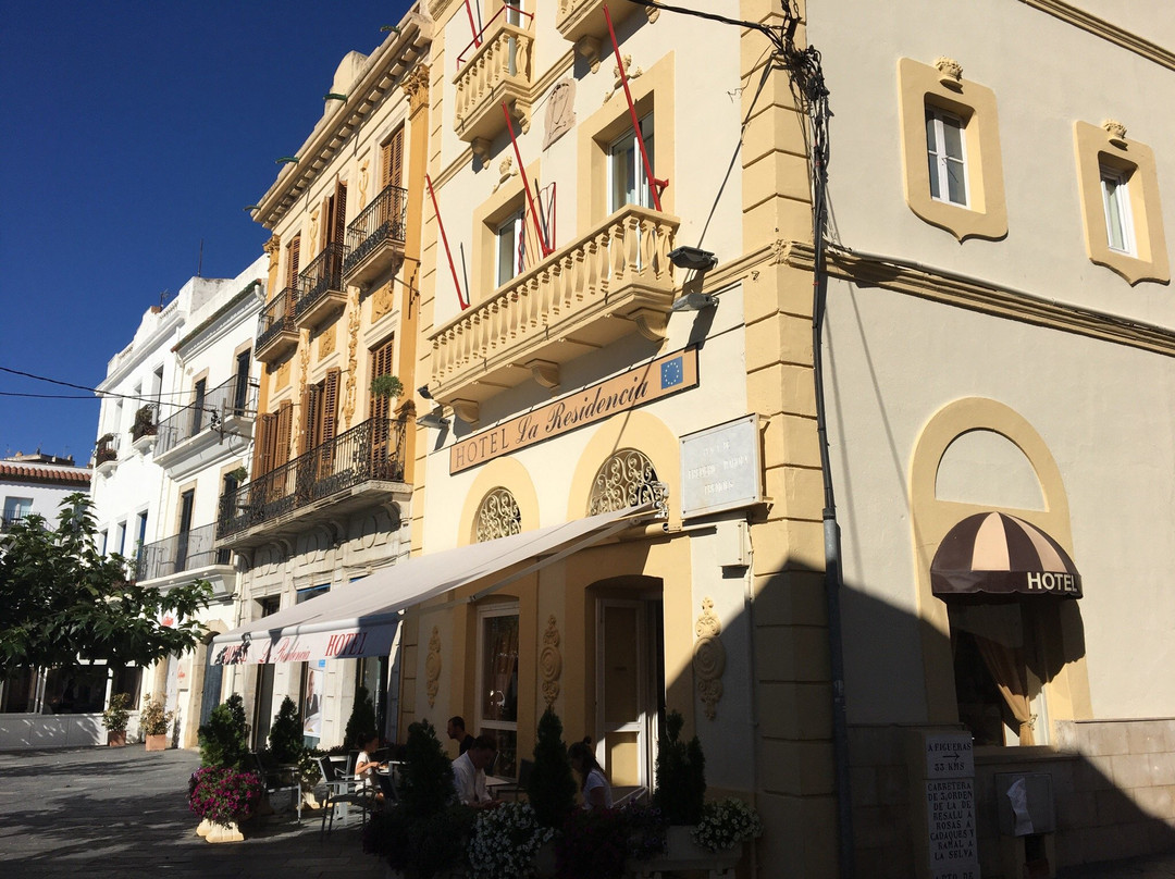 卡达克斯酒店住宿-Hotel Sa Residència