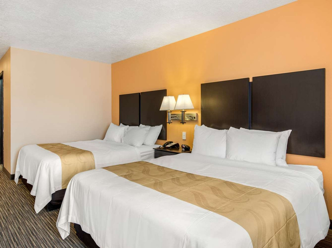 Quality Inn & Suites Albuquerque North Near Balloon Fiesta Park主图