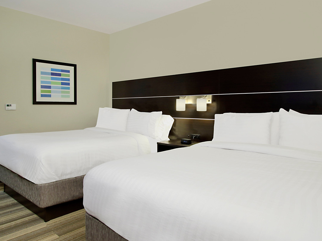 Holiday Inn Express & Suites Brookshire - Katy Freeway By IHG主图