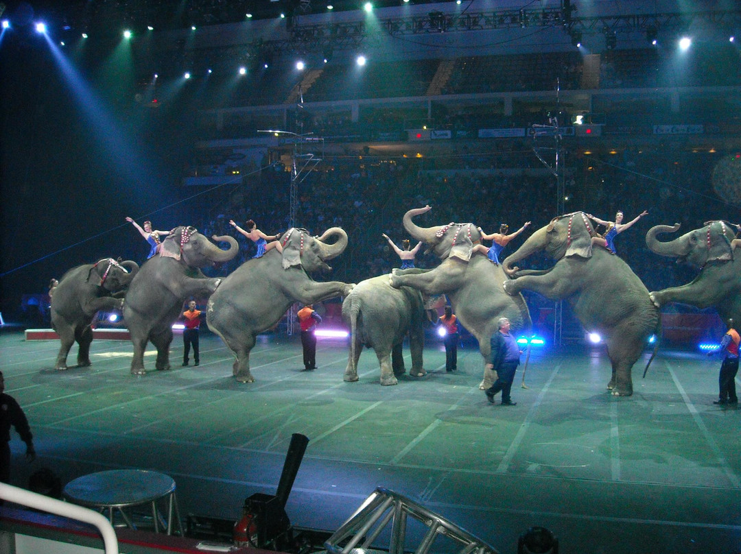 好时镇旅游景点-Giant Center