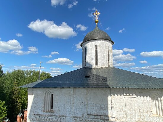 Holy Resurrection Cathedral景点图片