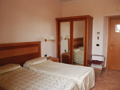 亚奇罗希酒店主图