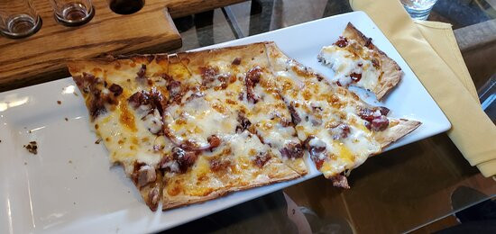 Stone Cliff Winery-迪比克必去景点